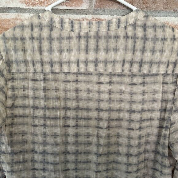 Tommy Bahama Lightweight Button Beach Roll Tab Shirt Small Beige Gray - Picture 8 of 10